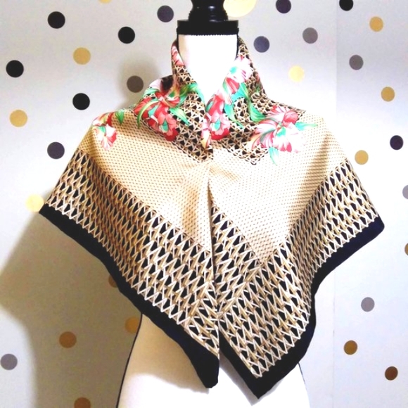 VINTAGE MADE IN KOREA 100% PURE SILK SCARF IRISES PRETTY FLORAL ACCESSORIES - Picture 2 of 8